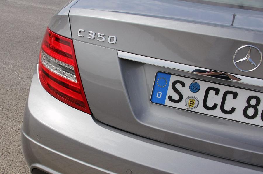  Mercedes-Benz C-Class Coupe 2012 года  (фото 42 из 99)